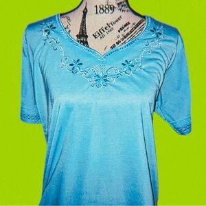 Pre-owned Women’s Blue L.A.T. Fashion Embroidered Blouse (Size L)